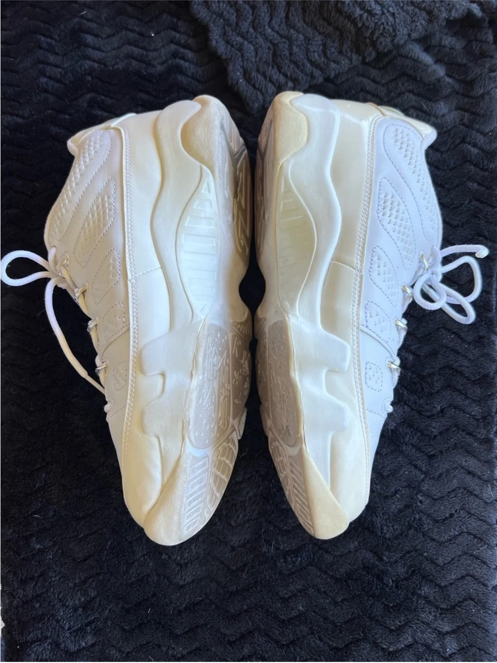 Vintage 2002 Air Jordan 9 Retro Low 